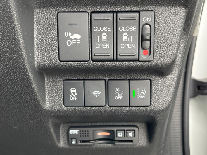 2017 Honda Freed hybrid DAA-GB7 (UW-6a320fd64ada0)[19]