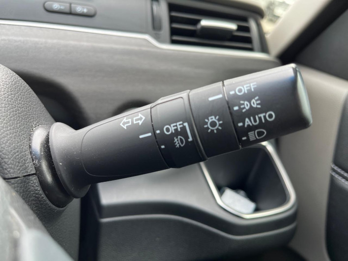 2017 Honda Freed hybrid DAA-GB7 (UW-6a320fd64ada0)[13]