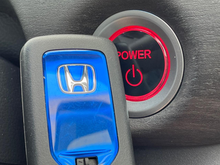 2017 Honda Freed hybrid DAA-GB7 (UW-6a320fd64ada0)[16]