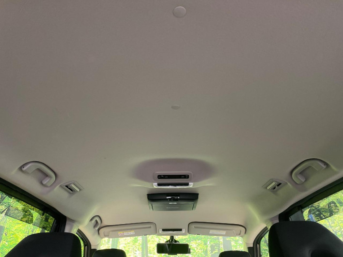 2017 Nissan Serena DAA-GFC27 (UW-6a320fe02a424)[28]