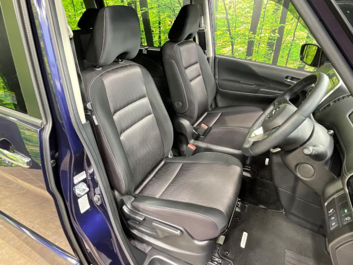 2017 Nissan Serena DAA-GFC27 (UW-6a320fe02a424)[15]