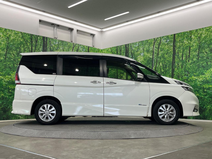 2017 Nissan Serena DAA-GFNC27 (UW-6a320fe8086be)[23]