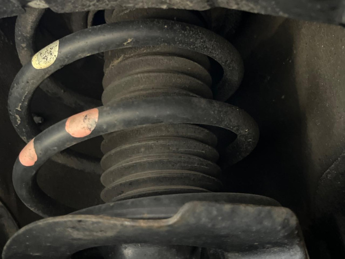 2017 Nissan Serena DAA-GFNC27 (UW-6a320fe8086be)[9]