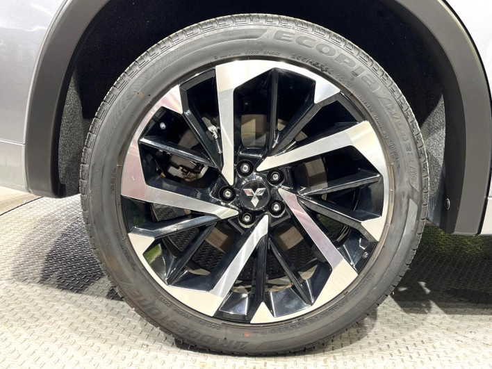 2023 Mitsubishi OUTLANDER PHEV 5LA-GN0W (UW-6a320fecaf2bc)[6]