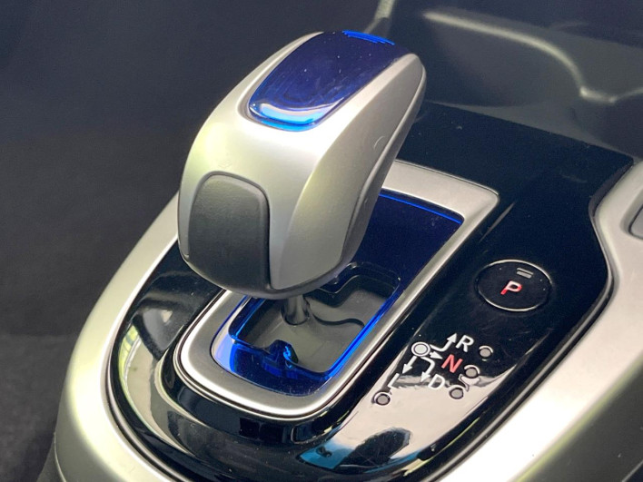 2014 Honda Fit Hybrid DAA-GP5 (UW-6a320fee6cc6b)[24]