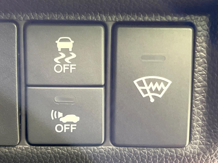 2014 Honda Fit Hybrid DAA-GP5 (UW-6a320fee6cc6b)[16]