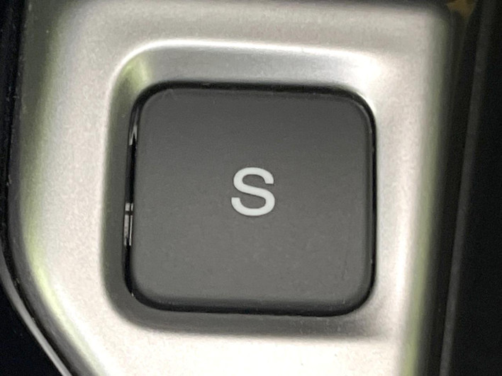 2014 Honda Fit Hybrid DAA-GP5 (UW-6a320fee6cc6b)[25]