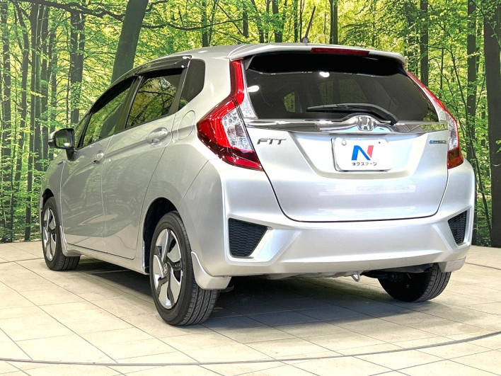 2014 Honda Fit Hybrid DAA-GP5 (UW-6a320fee7a752)[25]