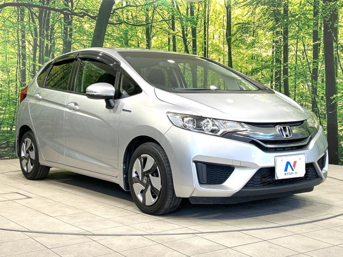2014 Honda Fit Hybrid DAA-GP5 (UW-6a320fee7a752)[21]