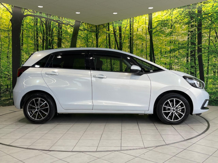 2020 Honda Fit 6AA-GR3 (UW-6a320ff339f77)[16]