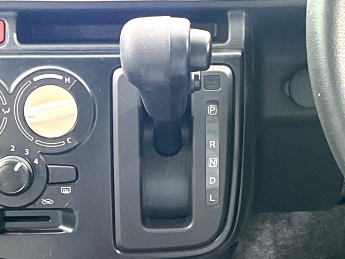 2017 Suzuki Alto DBA-HA36S (UW-6a320fff75c9e)[19]