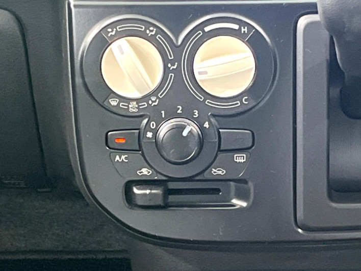 2017 Suzuki Alto DBA-HA36S (UW-6a320fff75c9e)[18]