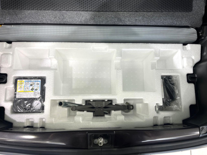 2017 Suzuki Alto DBA-HA36S (UW-6a320fff75c9e)[15]