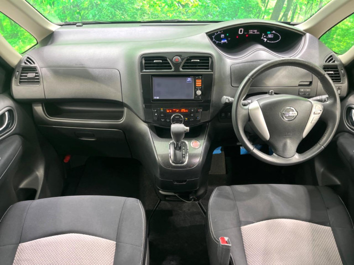 2013 Nissan Serena DAA-HC26 (UW-6a321004e12ec)[22]