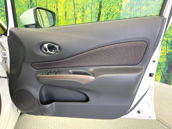 2016 Nissan Note DAA-HE12 (UW-6a321005a1894)[8]