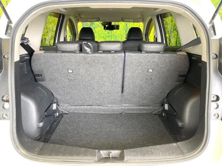 2016 Nissan Note DAA-HE12 (UW-6a321005a1894)[12]