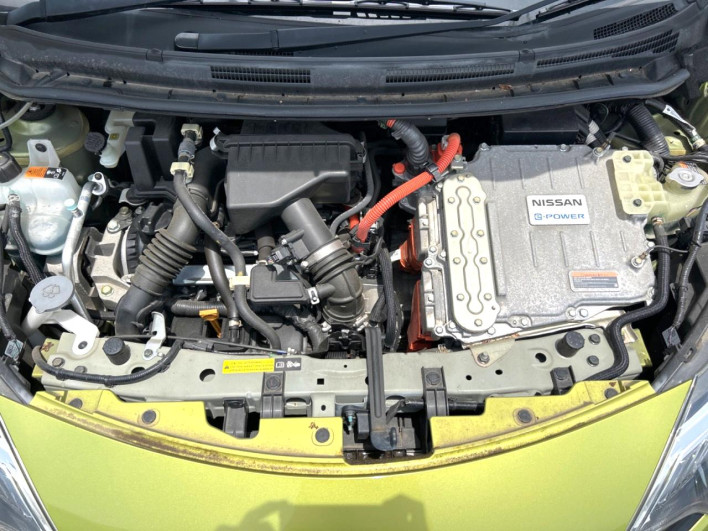 2017 Nissan Note DAA-HE12 (UW-6a321006cf18a)[16]
