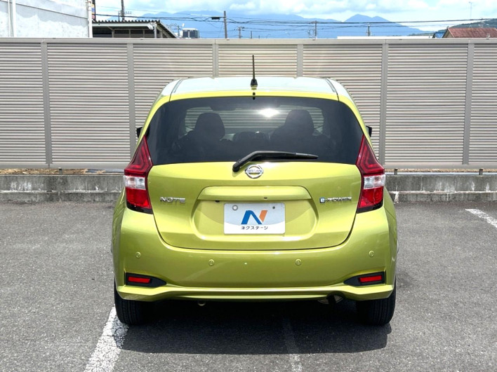 2017 Nissan Note DAA-HE12 (UW-6a321006cf18a)[22]