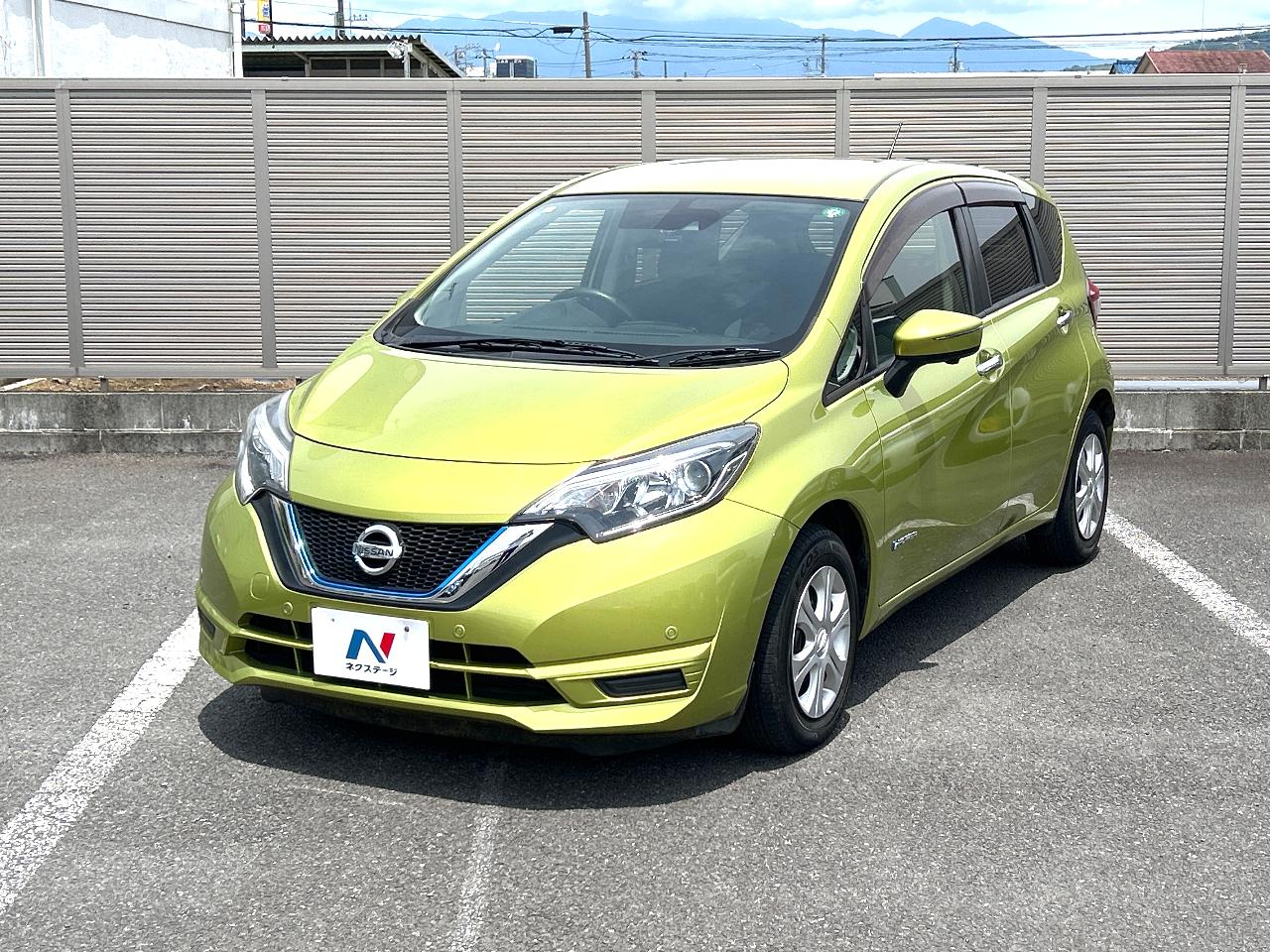 2017 Nissan Note DAA-HE12