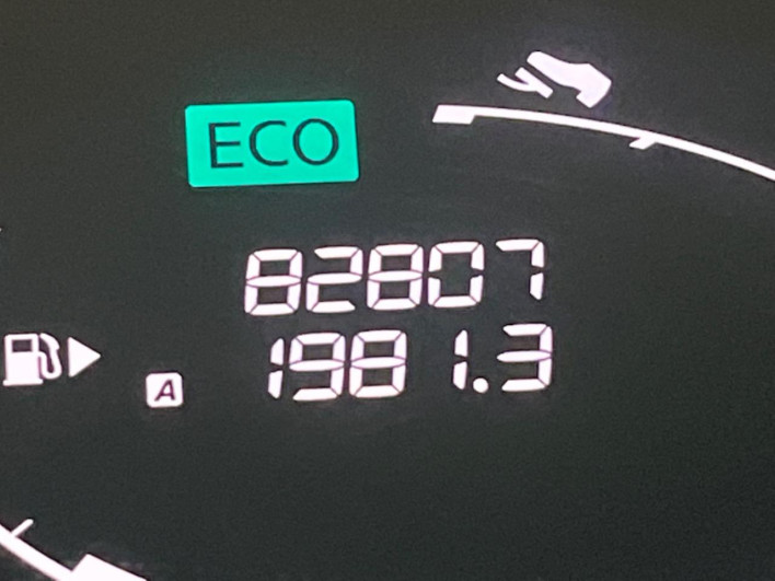 2013 Nissan Serena DAA-HFC26 (UW-6a321012c18e4)[2]