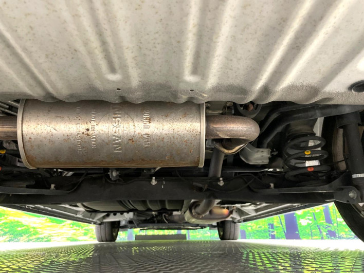2015 Nissan Serena DAA-HFC26 (UW-6a321013987ad)[8]