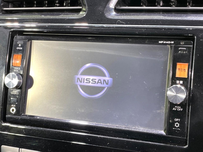 2015 Nissan Serena DAA-HFC26 (UW-6a321013987ad)[11]