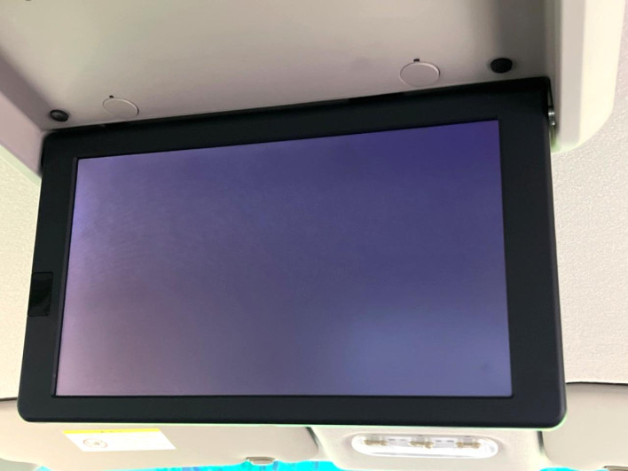 2015 Nissan Serena DAA-HFC26 (UW-6a32101412644)[23]