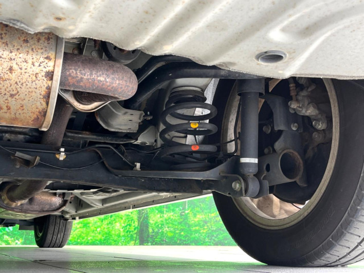 2016 Nissan Serena DAA-HFC26 (UW-6a321015c4e30)[10]