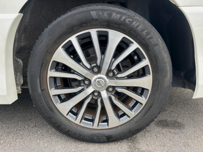 2016 Nissan Serena DAA-HFC26 (UW-6a321015e09f7)[12]