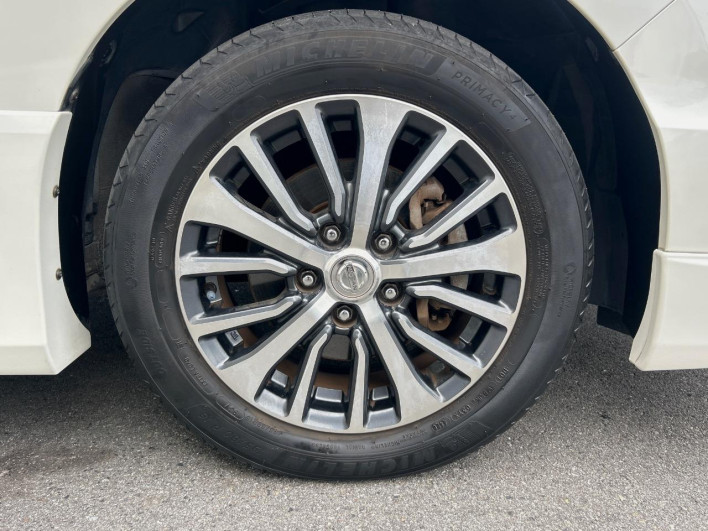 2016 Nissan Serena DAA-HFC26 (UW-6a321015e09f7)[8]