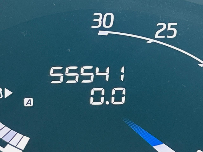 2016 Nissan Serena DAA-HFC26 (UW-6a321015e09f7)[2]