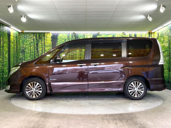 2016 Nissan Serena DAA-HFC26 (UW-6a3210161ac5f)[12]