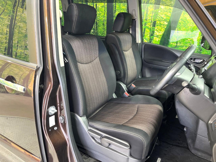 2016 Nissan Serena DAA-HFC26 (UW-6a3210161ac5f)[23]