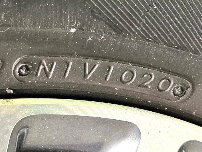 2016 Nissan Serena DAA-HFC26 (UW-6a3210161ac5f)[20]