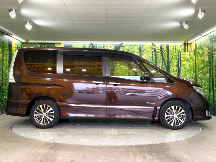 2016 Nissan Serena DAA-HFC26 (UW-6a3210161ac5f)[8]