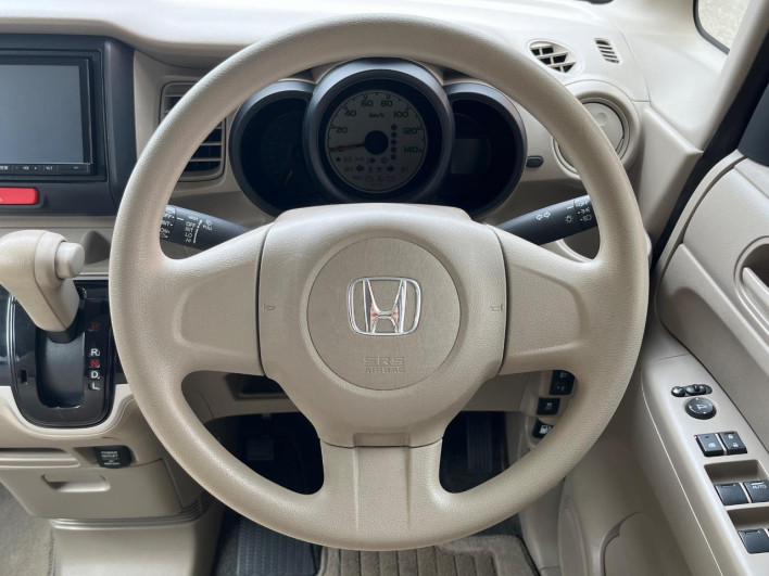 2013 Honda N-BOX DBA-JF1 (UW-6a3210286c1b6)[17]