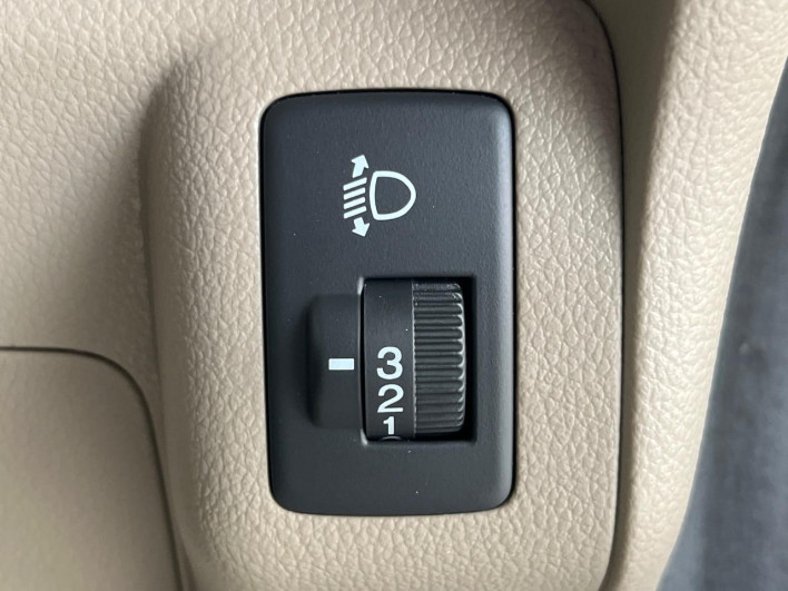 2013 Honda N-BOX DBA-JF1 (UW-6a3210286c1b6)[22]