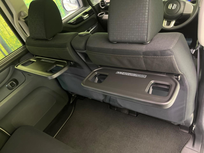 2016 Honda N-BOX CUSTOM DBA-JF1 (UW-6a32102b22f20)[13]