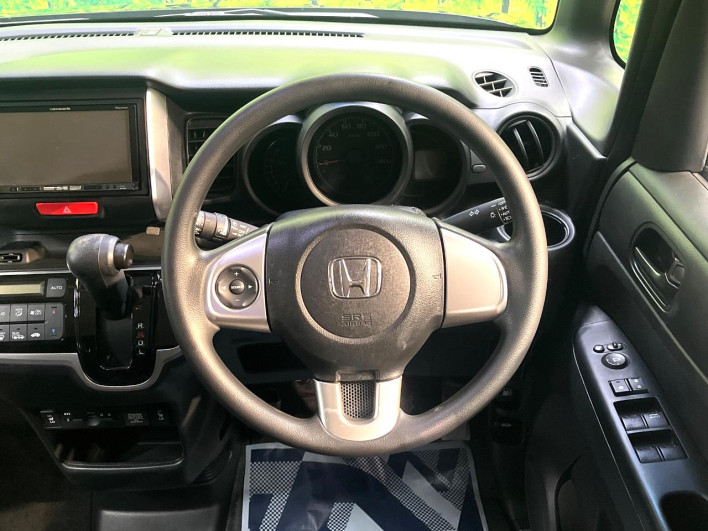 2017 Honda N-BOX DBA-JF1 (UW-6a32102c6a414)[16]