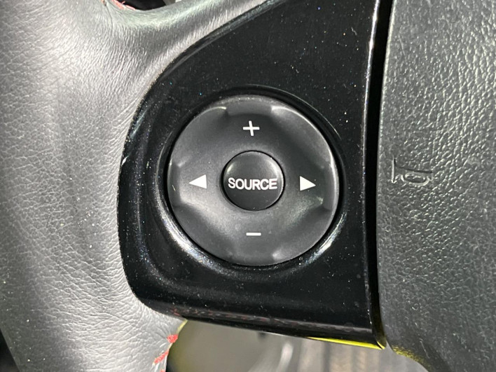 2014 Honda N-BOX CUSTOM DBA-JF1 (UW-6a32102d12f99)[24]