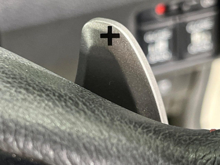 2014 Honda N-BOX CUSTOM DBA-JF1 (UW-6a32102d12f99)[26]