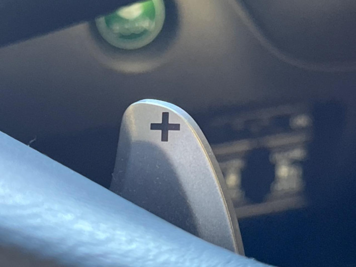 2015 Honda N-BOX DBA-JF1 (UW-6a32102d163a0)[14]