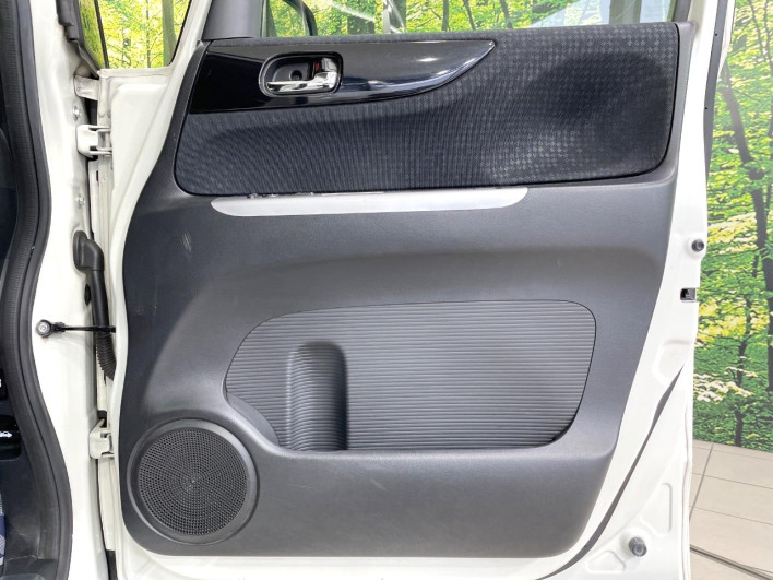 2016 Honda N-BOX CUSTOM DBA-JF1 (UW-6a32102f61513)[24]