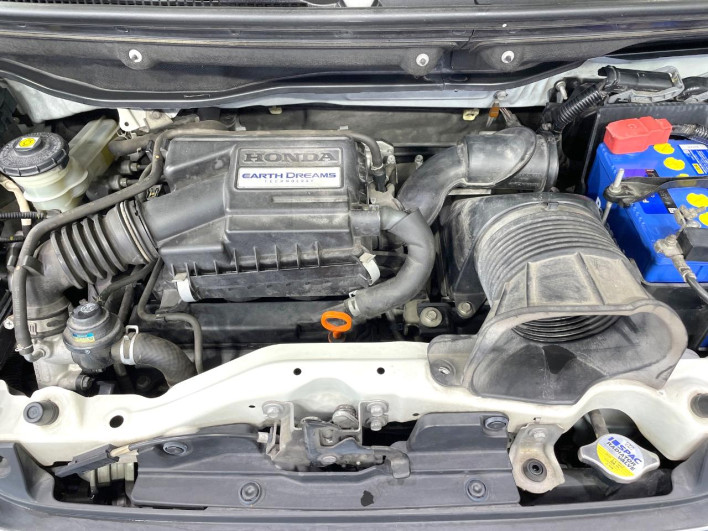 2016 Honda N-BOX CUSTOM DBA-JF1 (UW-6a32102f61513)[6]
