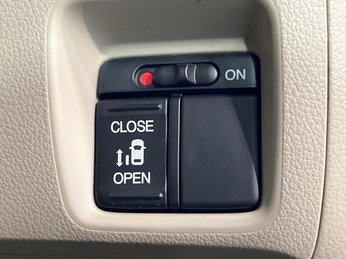 2012 Honda N-BOX Plus DBA-JF1 (UW-6a32102fad525)[26]