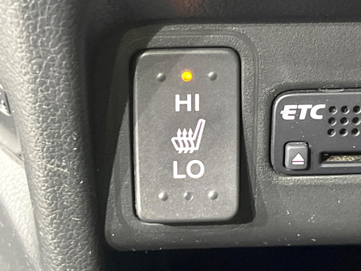 2017 Honda N-BOX CUSTOM DBA-JF2 (UW-6a32103206194)[26]