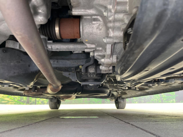 2018 Honda N-BOX DBA-JF3 (UW-6a321032774f7)[12]