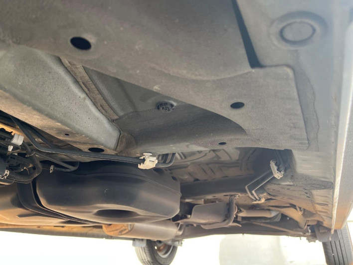 2017 Honda N-BOX DBA-JF3 (UW-6a321032e601d)[21]