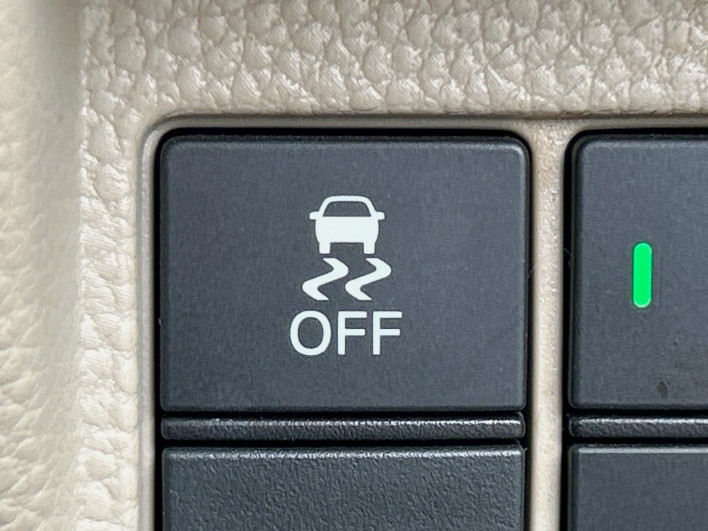 2017 Honda N-BOX DBA-JF3 (UW-6a321032e9654)[17]