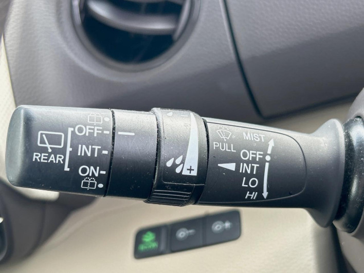 2017 Honda N-BOX DBA-JF3 (UW-6a321032e9654)[14]